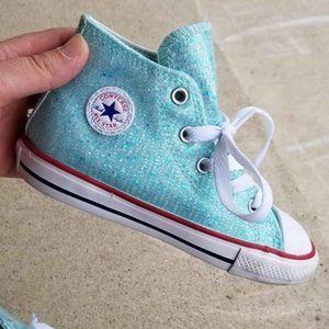 Converse sneaker size 10